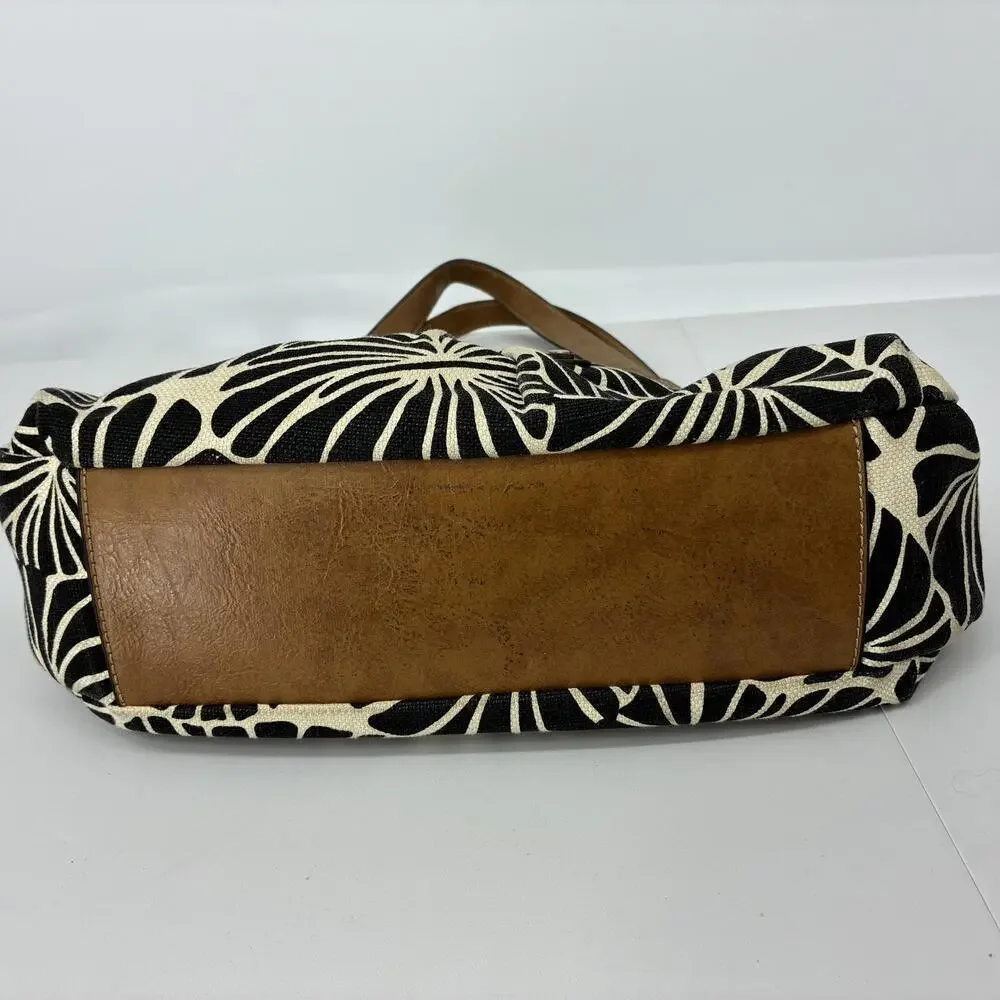 Relic Brand Collection Black and Cream Patterned Hobo Handbag